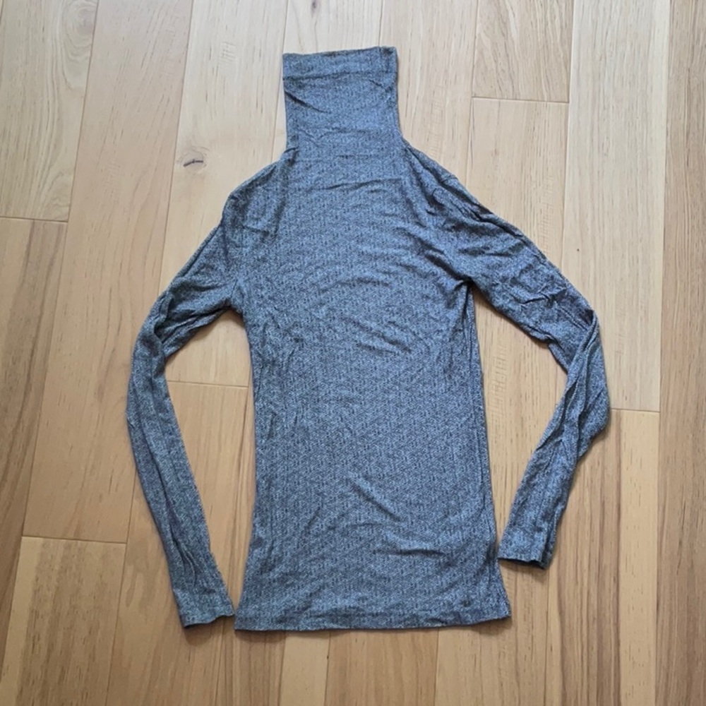 Club Monaco Gray Herringbone Turtleneck Tunic
